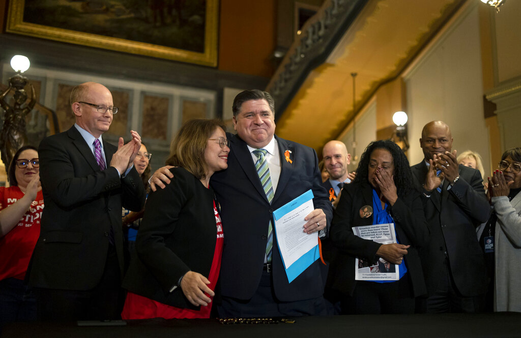 Illinois Democrats Push for New Tax on Unrealized 'Paper Gains' of Billionaires' Investment Portfolios