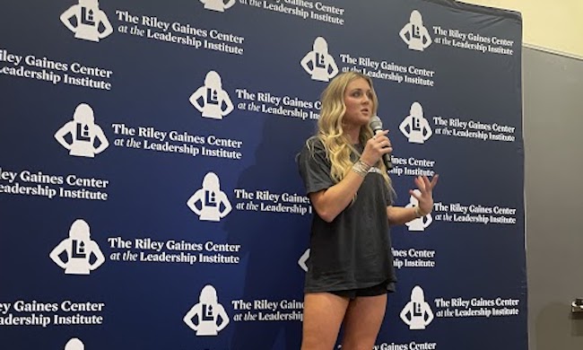 Riley Gaines speaks at UC Davis against trans athletes