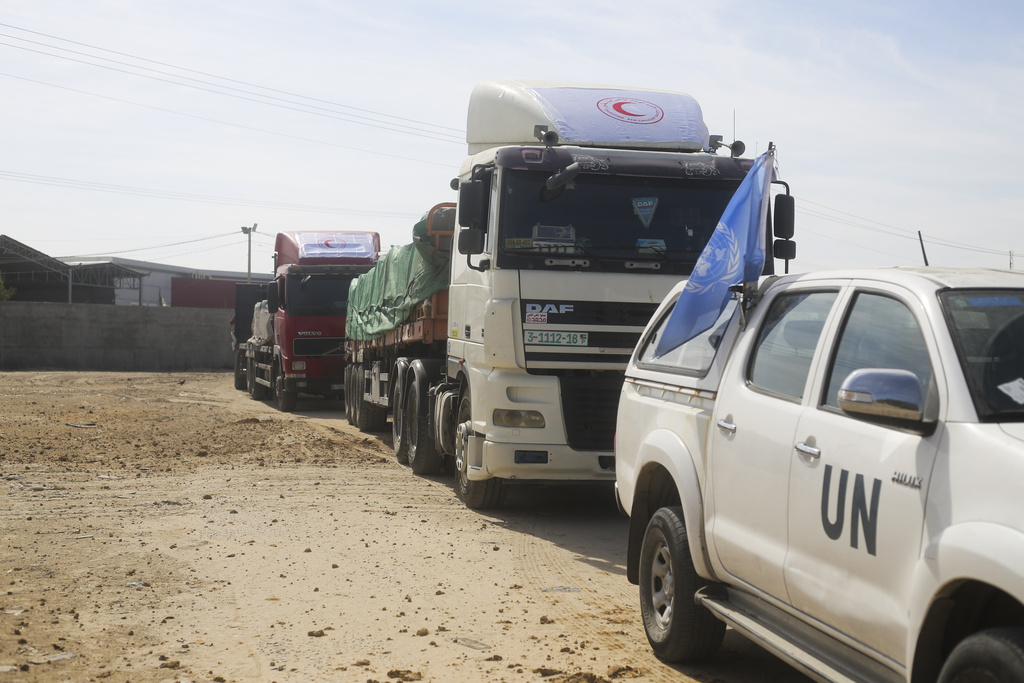 More Than 200 Trucks Are Poised To Carry Aid To Gaza, As First 20 Of ...