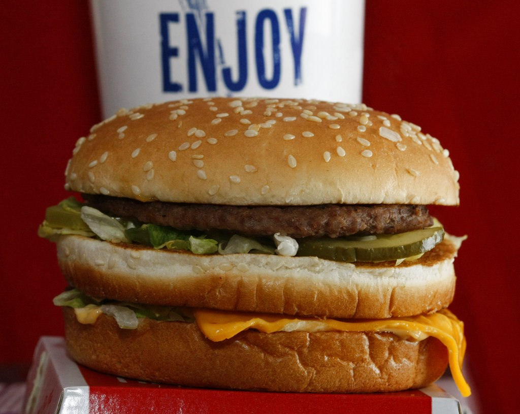 Fast Food Now Viewed as a 'Luxury' by Many Americans, Survey Finds - Vimarsana News