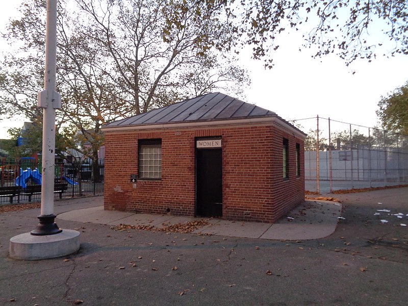 New York’s Public Toilets Are ‘Virtually Unusable,’ Park Trash