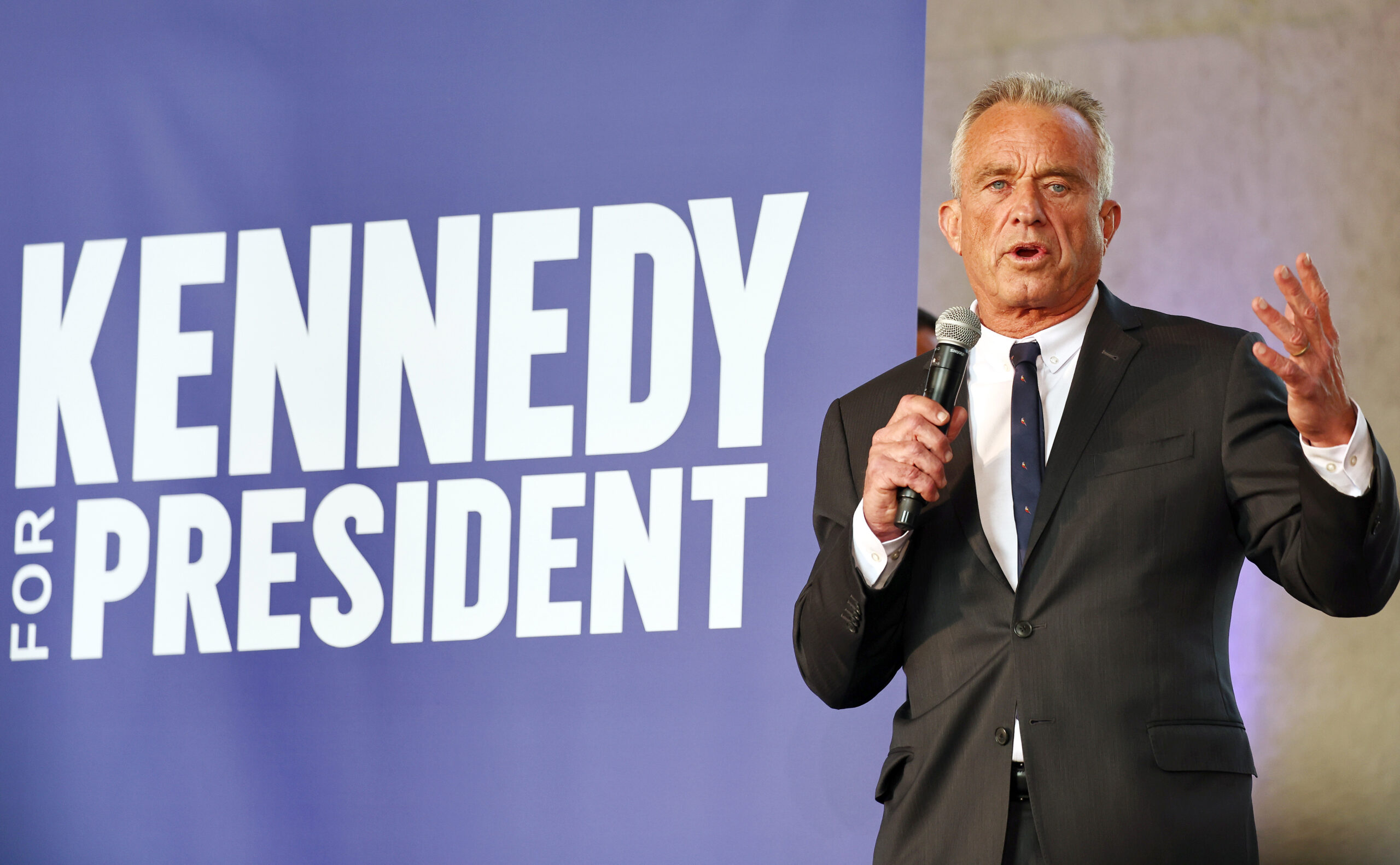 Rfk Using Zyn RFK Jr. Says He’d Consider Adding Safe Using Sites to His Sweeping ...