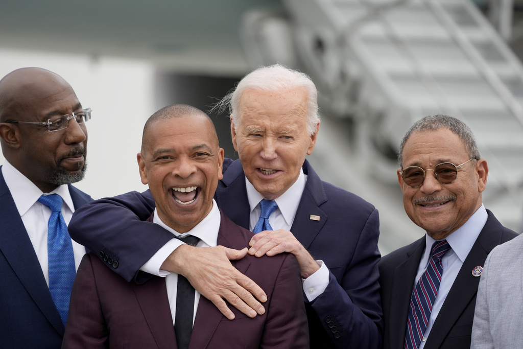 Biden To Face Campus Unrest Firsthand With Commencement Address at Morehouse College - Vimarsana News