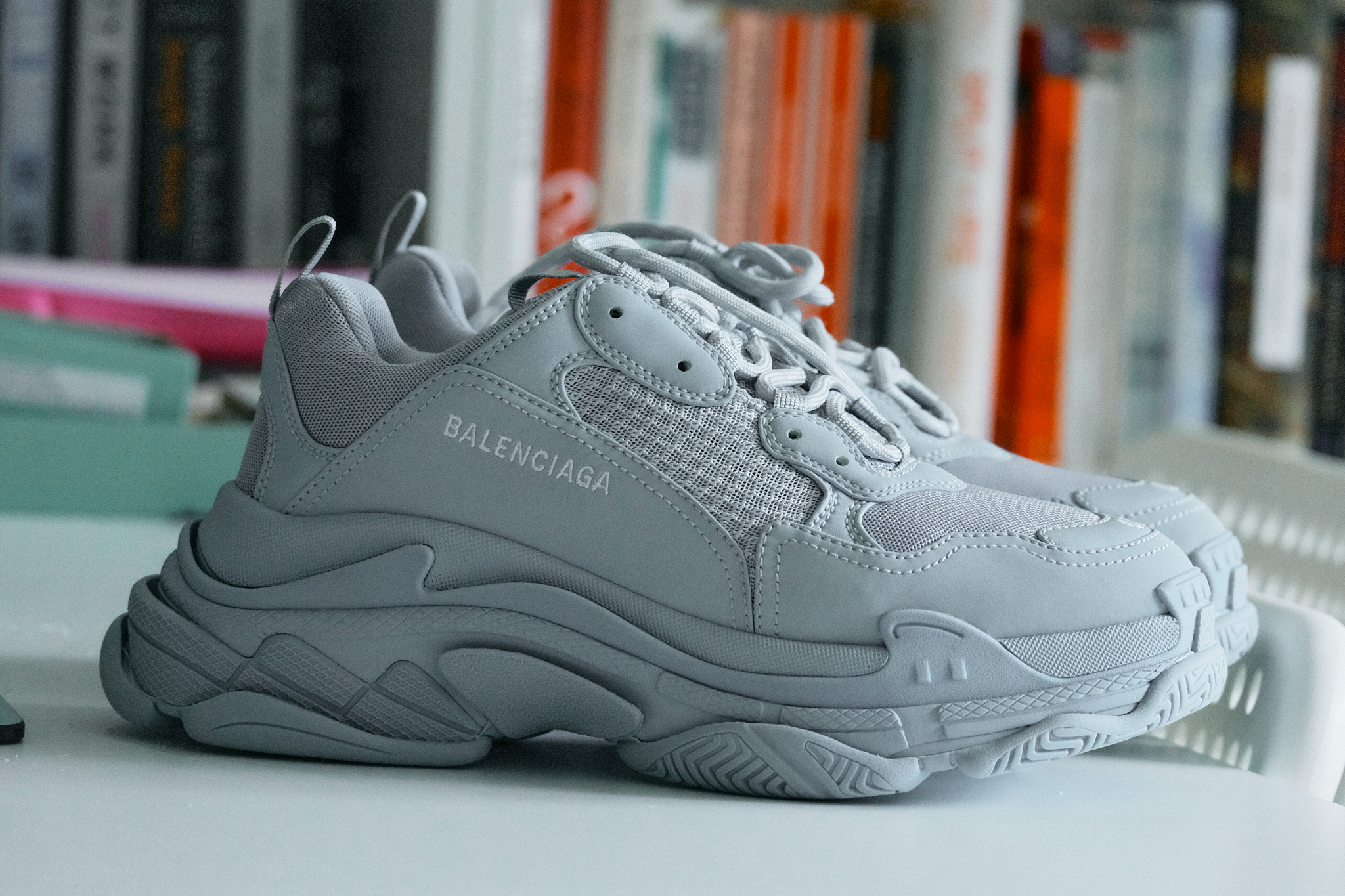 Look alike balenciaga triple s best sale