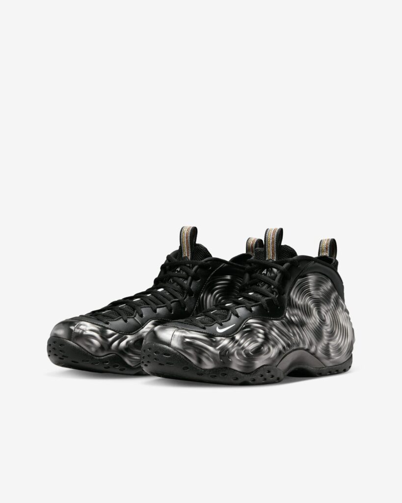 Comme des Garçons x Nike Foamposite 1 Cat Eyes.