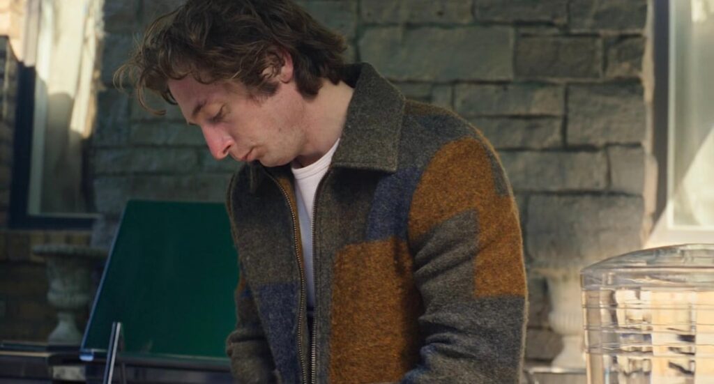 Screenshot from The Bear, with Carmy wearing NN07 Gael Jacket.