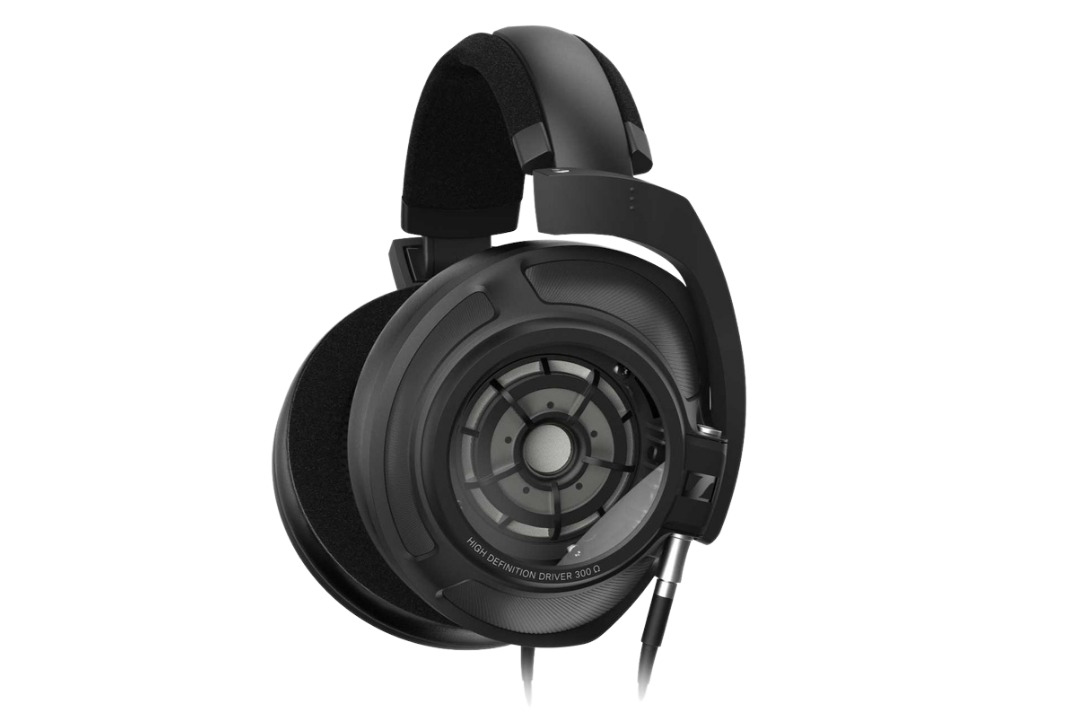 【美品】Sennheiser HD 820 Amazon.com: SENNHEISER HD 820 Over-the-Ear Audiophile
