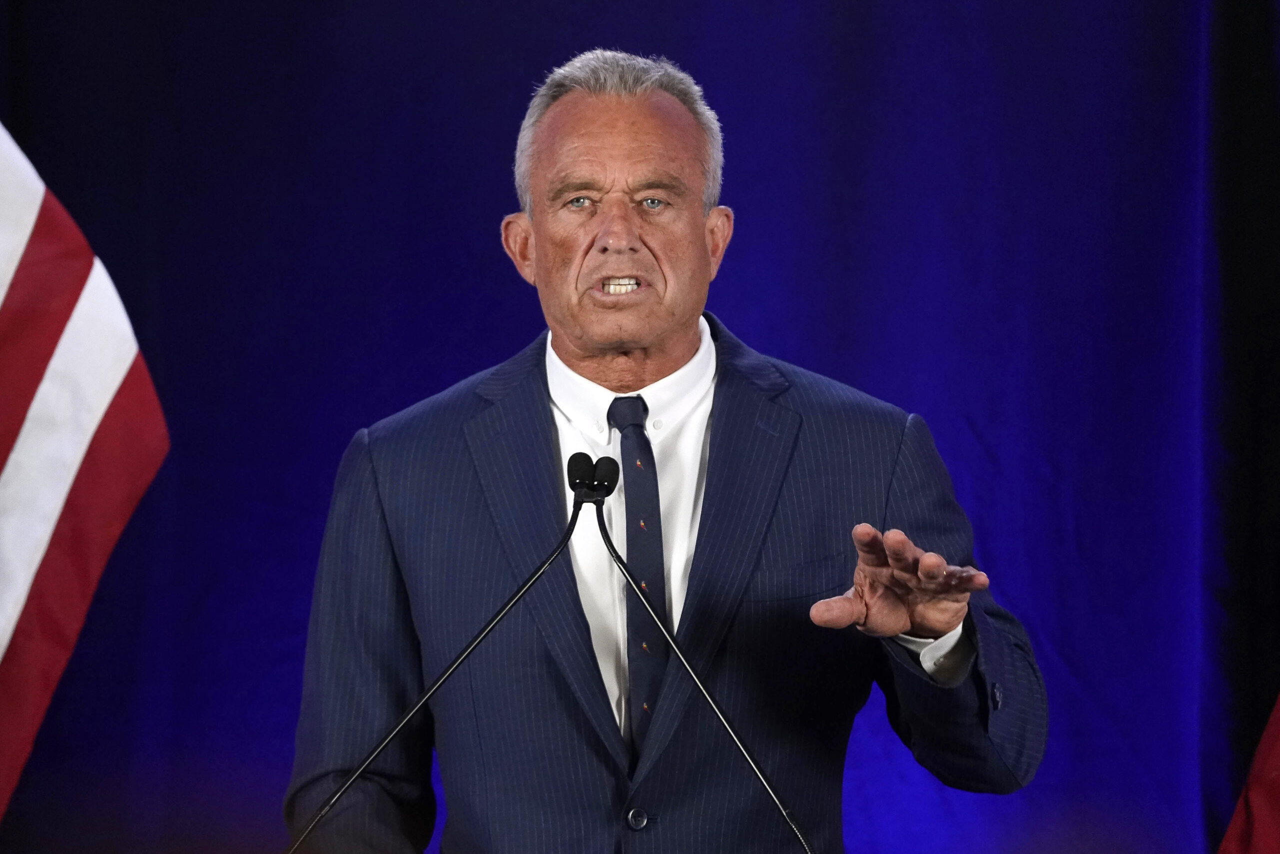 RFK Jr. Suspends Campaign and Endorses Trump, Saying They Are Joining ...