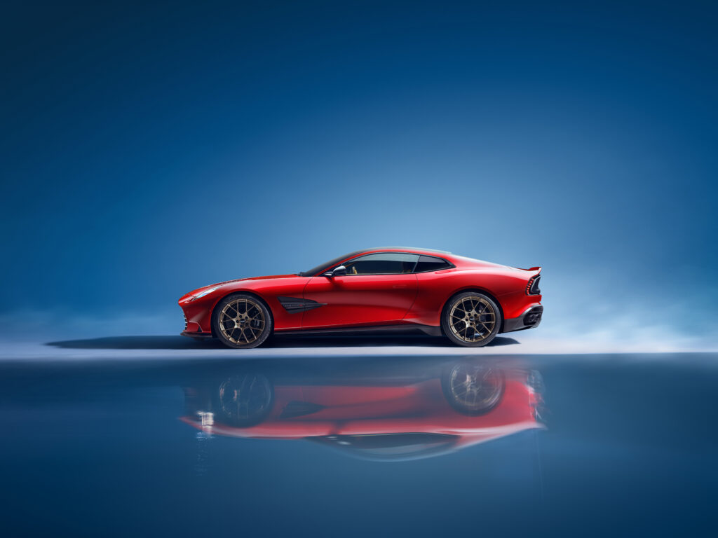 2025 Aston Martin Vanquish Side Profile.