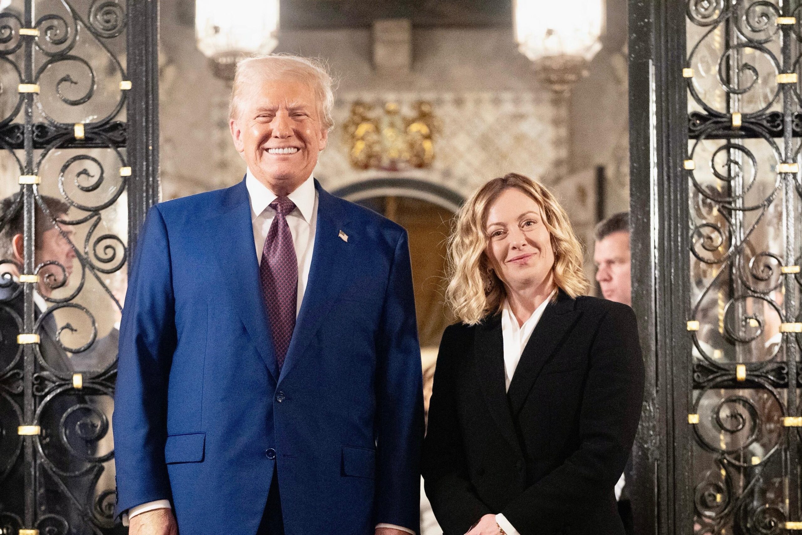 Meloni Rebukes Trump Over Fabricated G7 Photo Claims