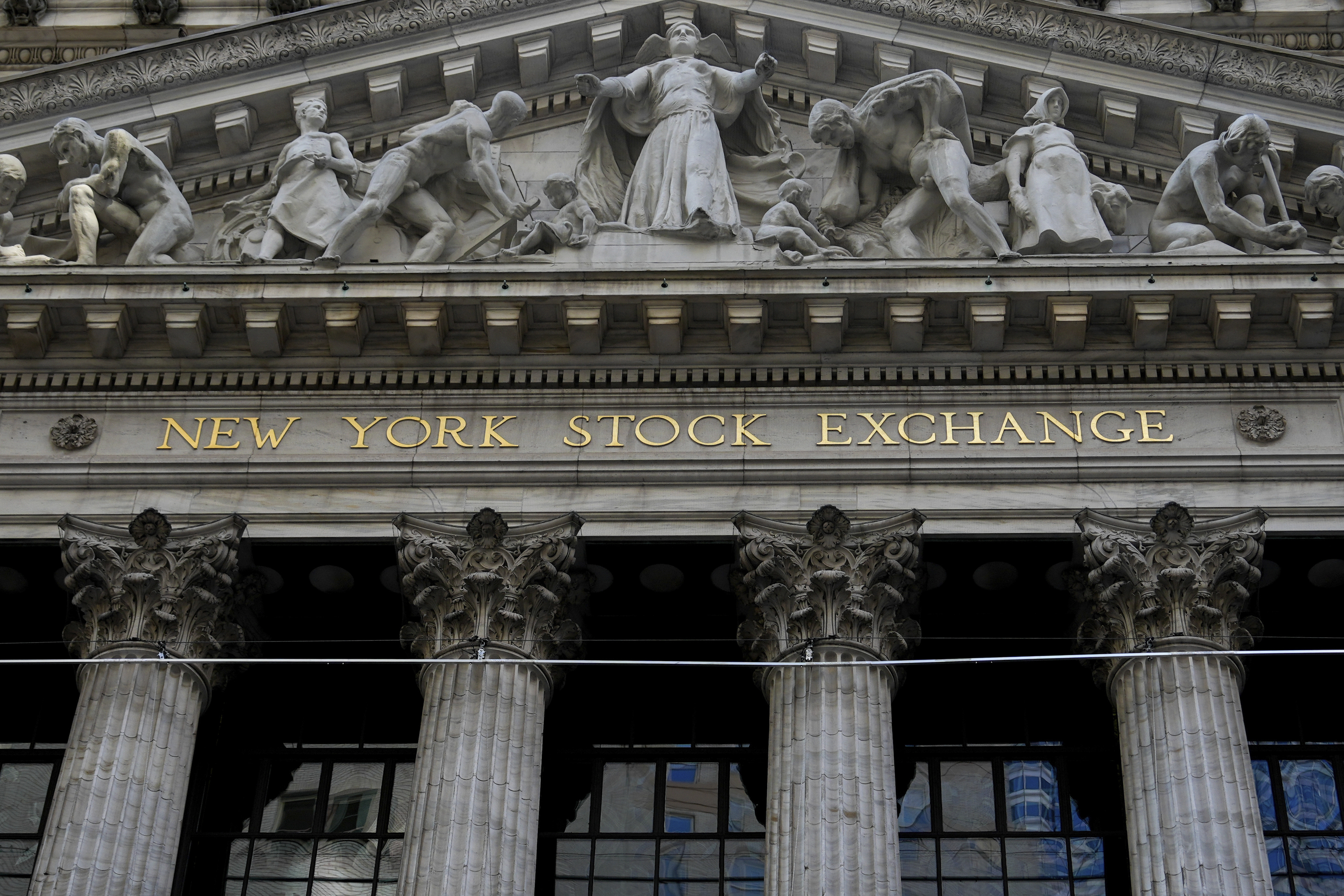 Lawmakers Seek Investigation of Suspicious Spike in Stock Options Trading Minutes Before President’s Tariff Announcement