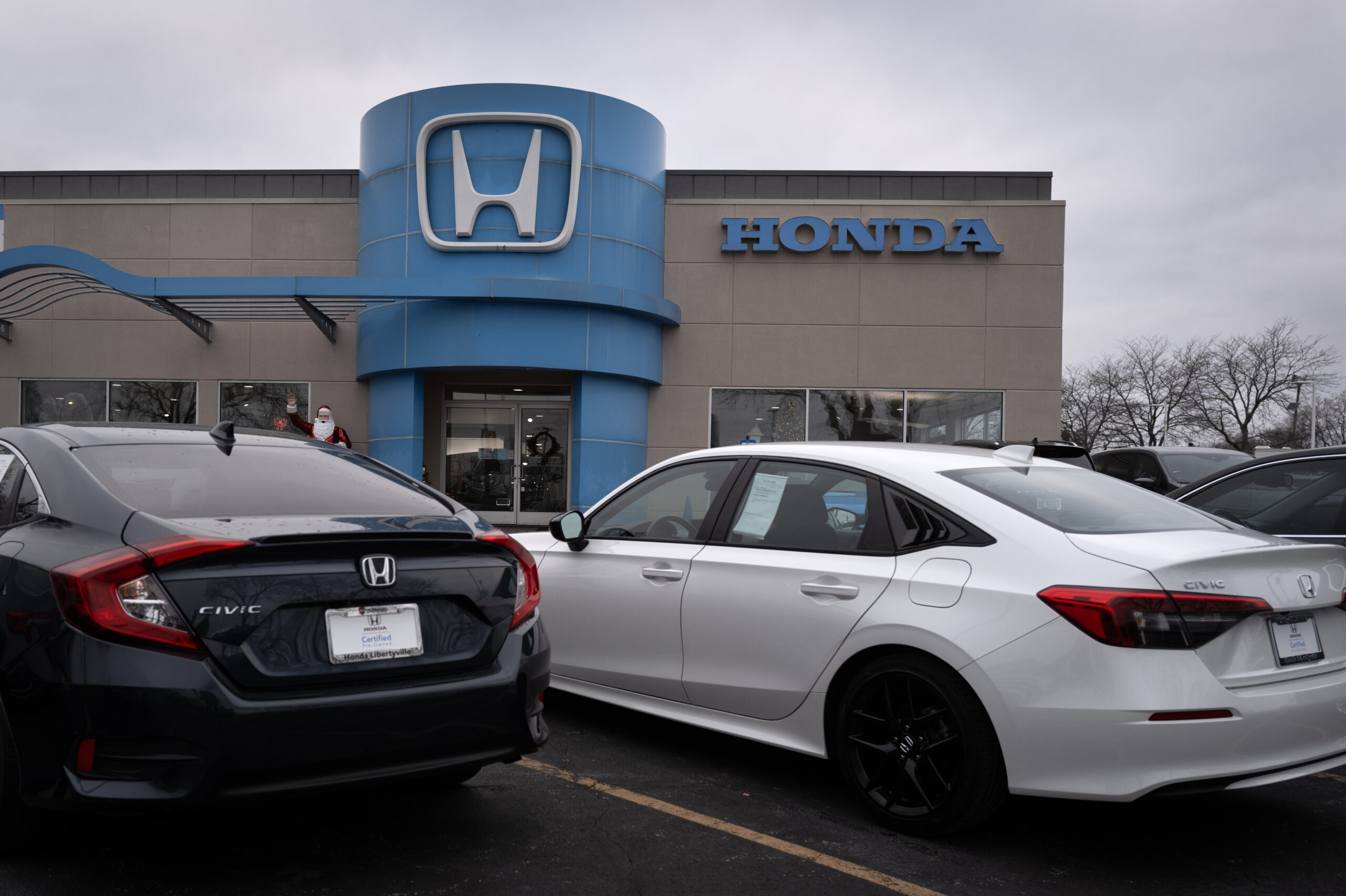 Cost of Owning a Car Surges to $1,000 a Month in Some States as Higher Interest Rates, Tariffs Squeeze American Drivers