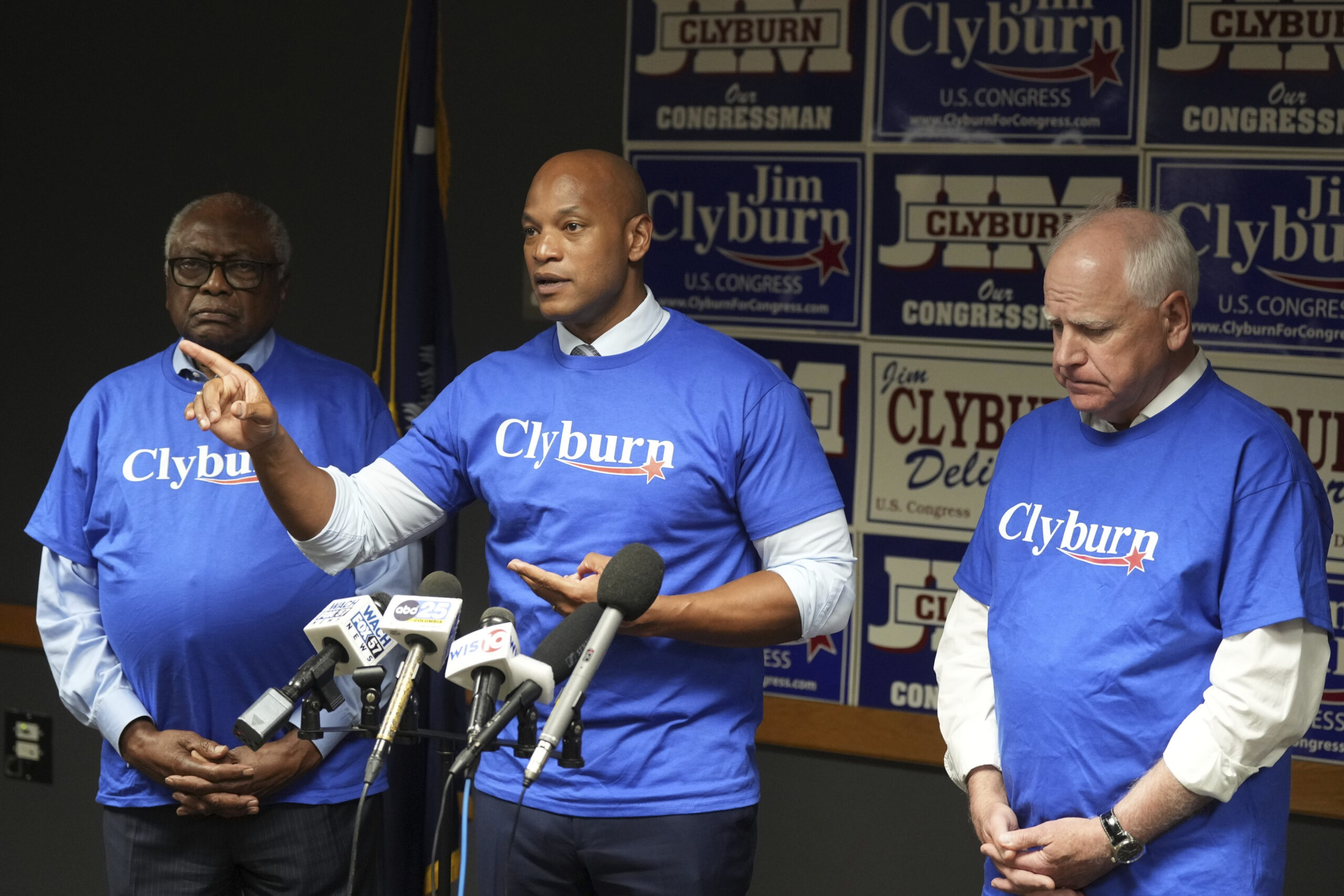 Democratic Leaders Call on Party to ‘Bully the S***’ Out of Trump To Regain Lost Ground Before Coming Midterms