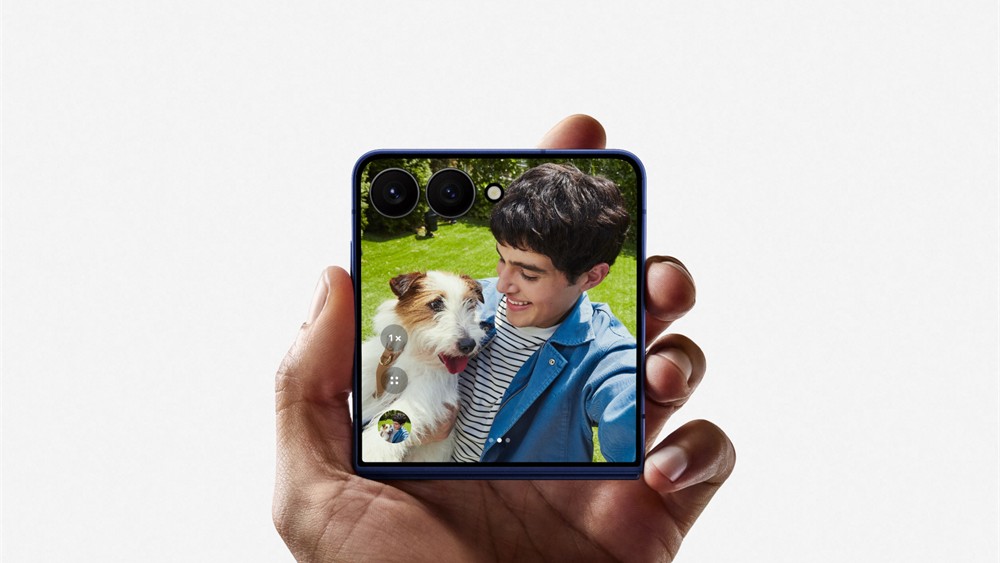 Samsung Z Flip 7.