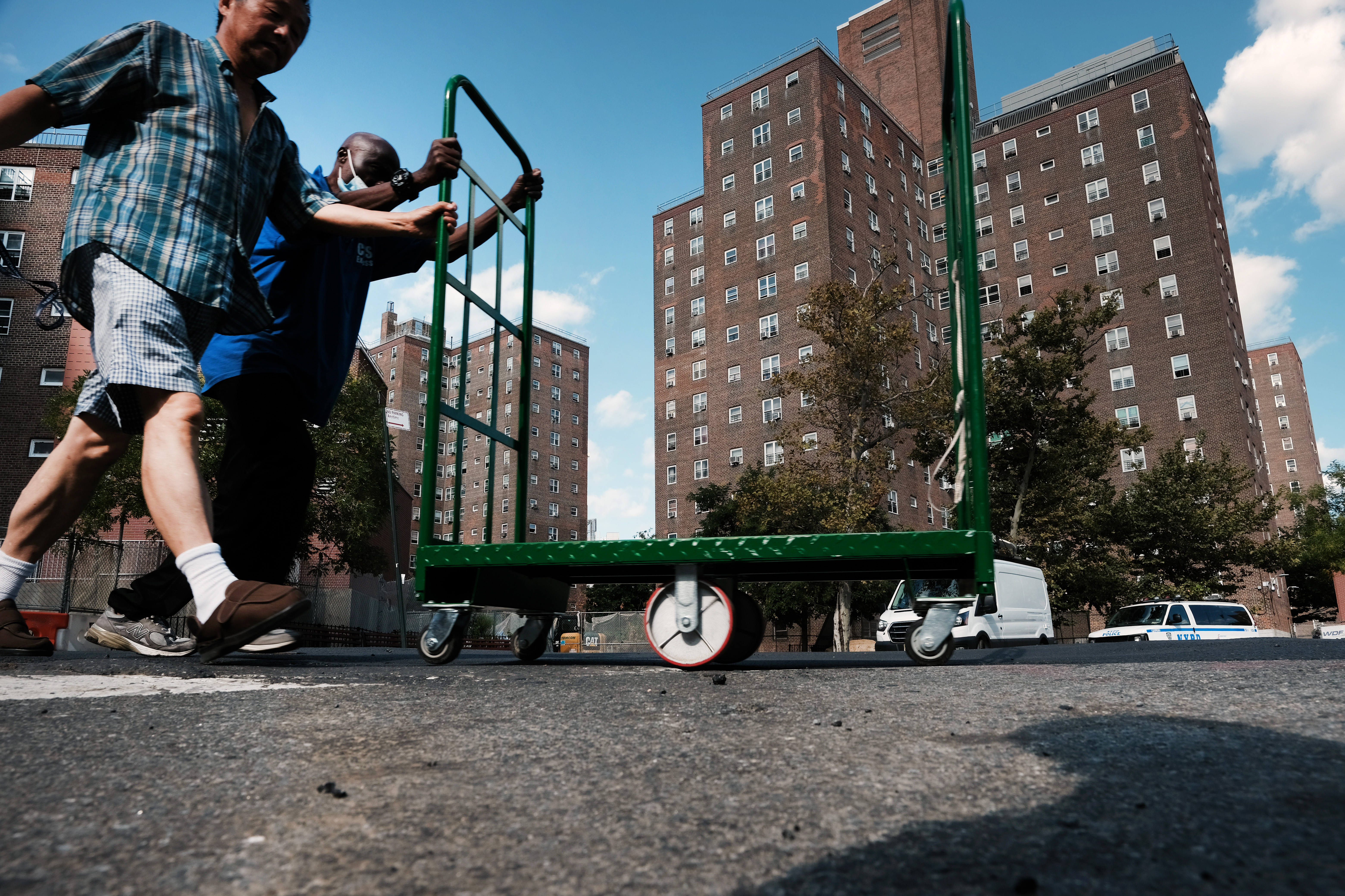 Democrats Decry HUD Efforts To End Section 8 Subsidies for Illegal Immigrants as ‘Weaponizing’ Public Housing