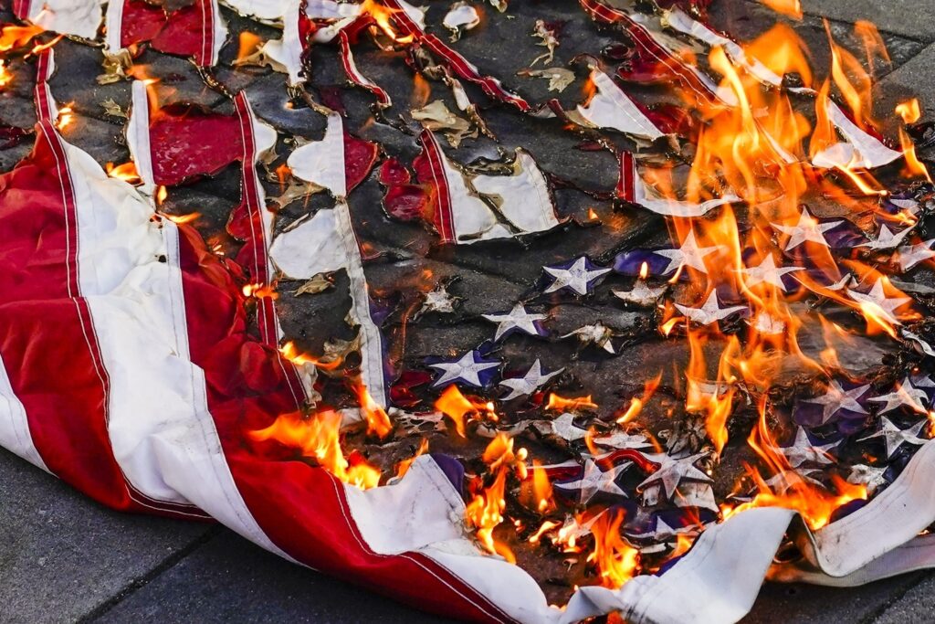 flag burn