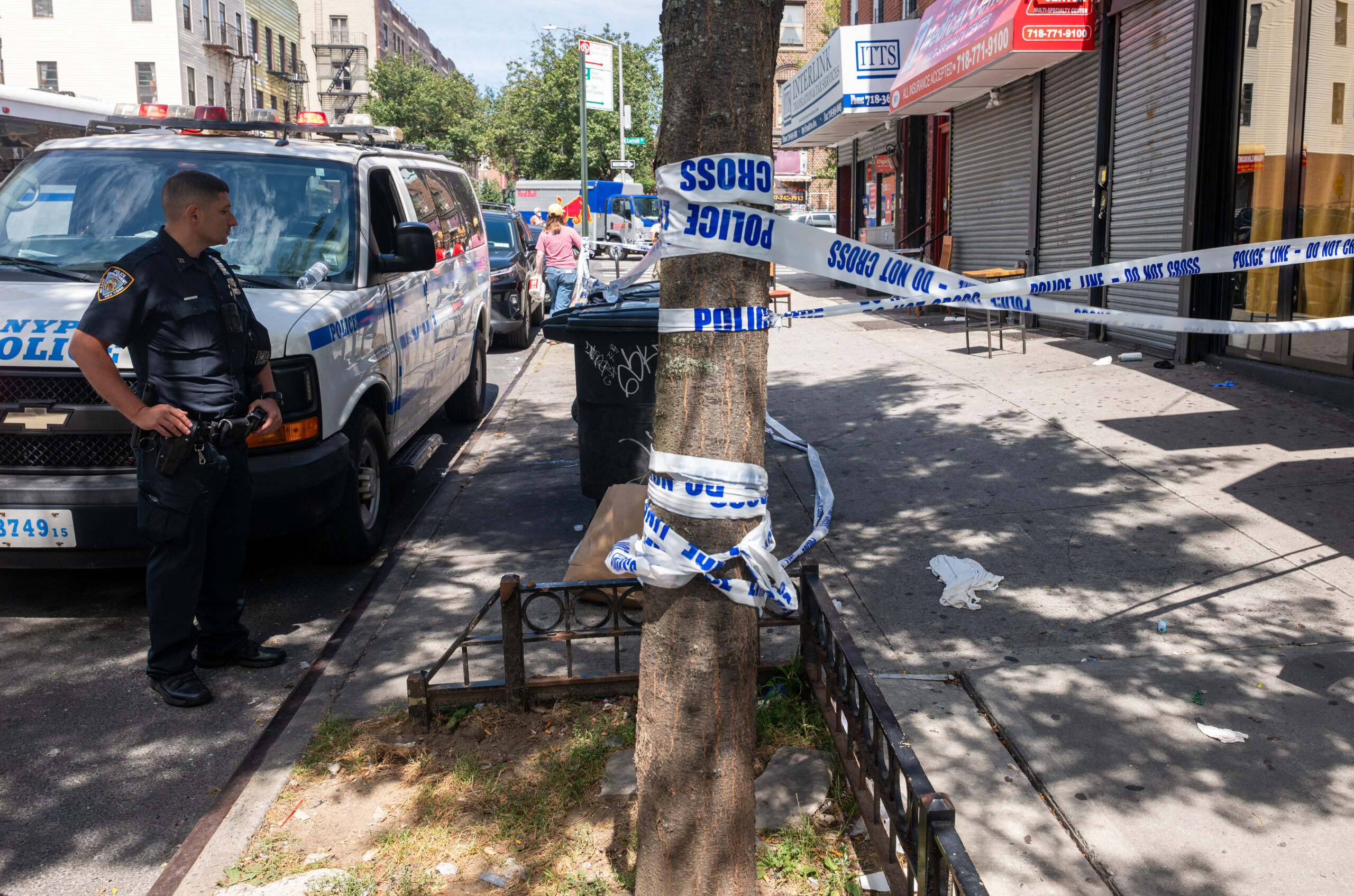 Heartstruck Stalker Spends Nights Sleeping on Woman's Brooklyn Rooftop To Win Her Love