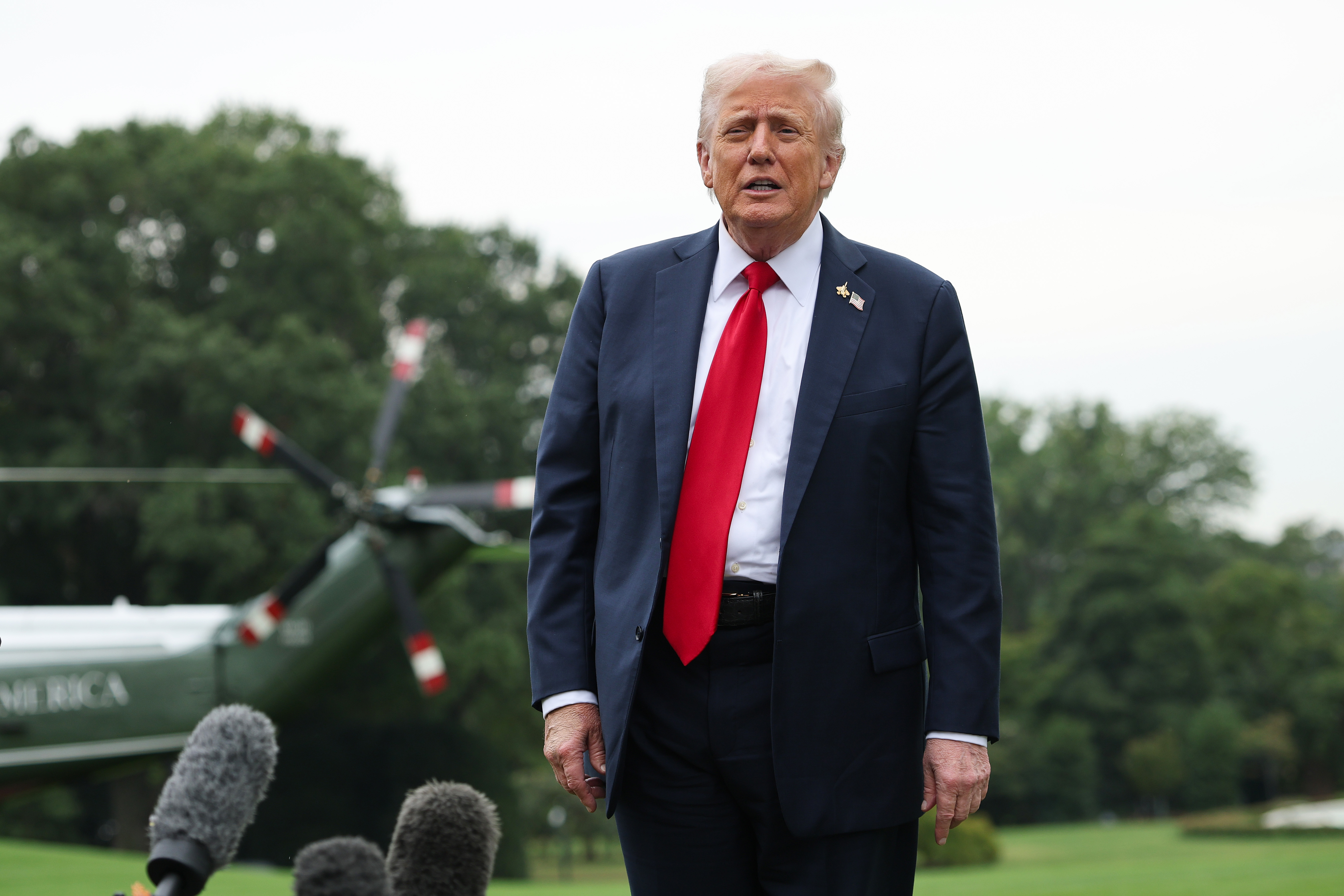 New Polling Suggests Neither Party Is Winning the Shutdown Fight, With Few Favoring Each Side’s Hardline Stance