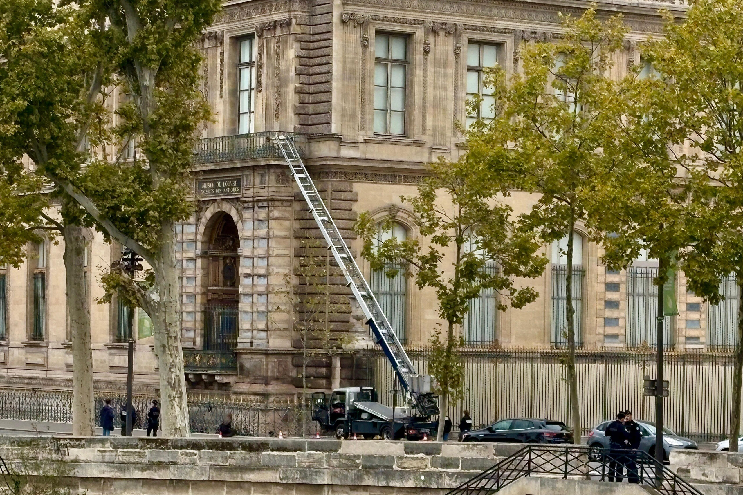 Thieves Make Off With France’s Crown Jewels in Brazen Daylight Raid on Louvre Museum