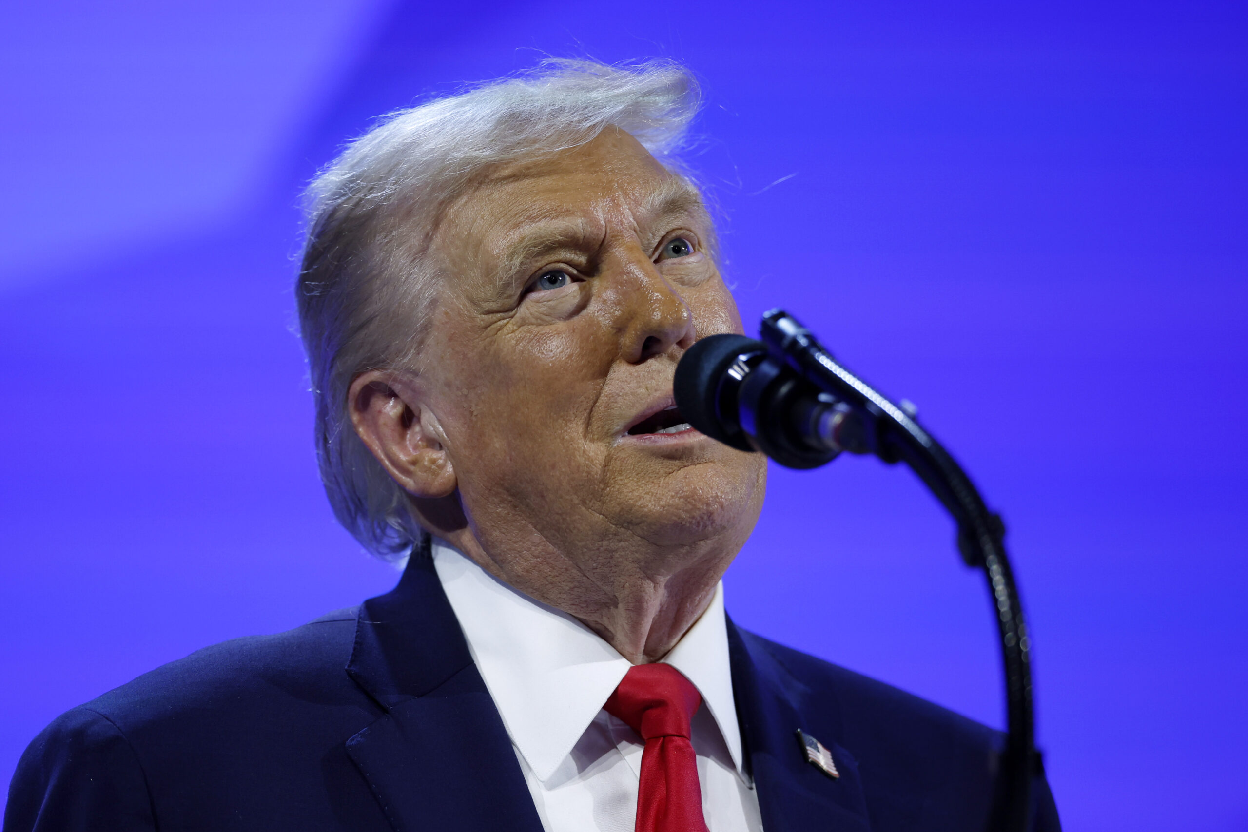 Trump Says He Will Sue New York Times After It Releases Poll Showing ...