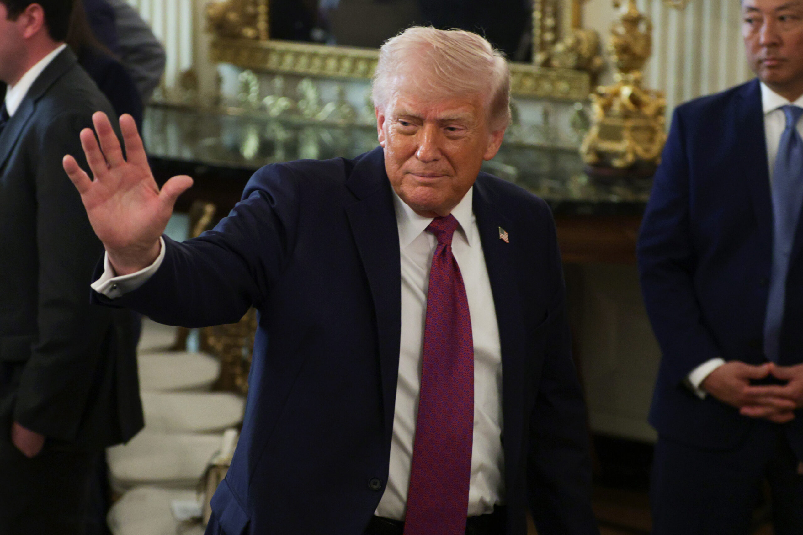 Trump Weighs Resuming the War as ‘Disjointed’ Iranian Leadership Makes a New Proposal