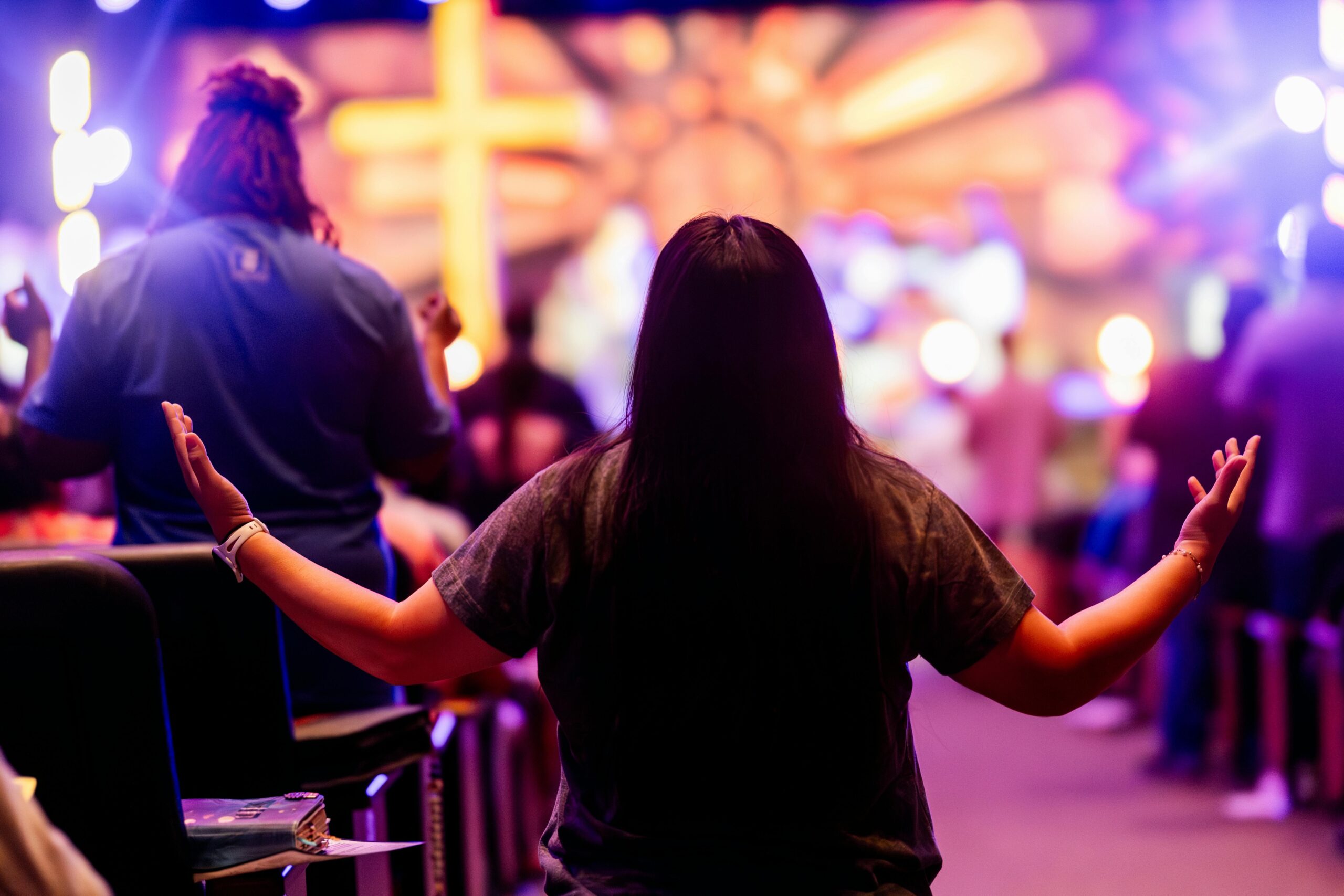 Faith Revival: U.S. Church Attendance Sees First Uptick in 25 Years, Report Finds