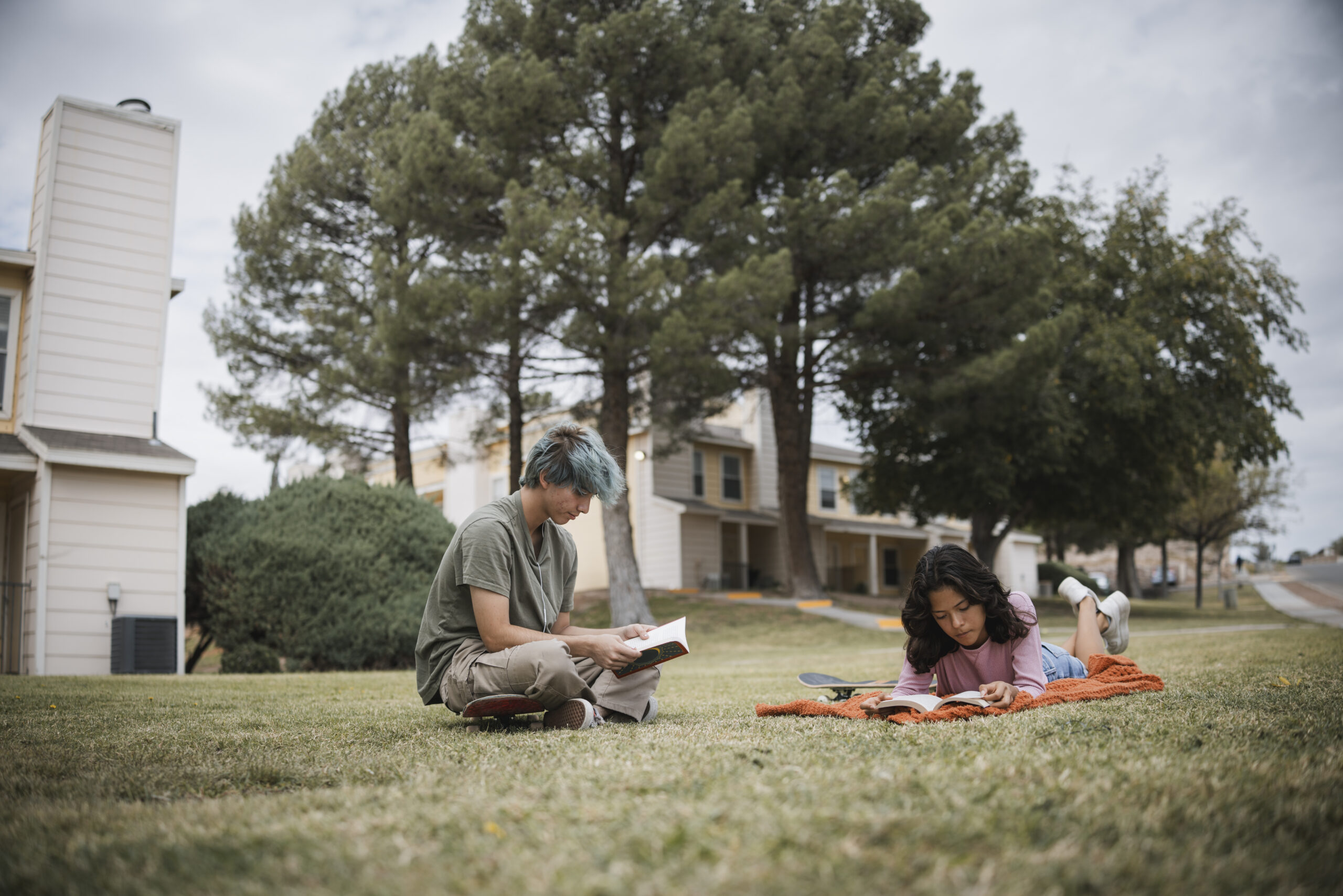 ‘Don’t Seem To Care About Their Phones’: Library Checkouts Surge as Students Turn to Books To Fill Time After Cellphone Bans