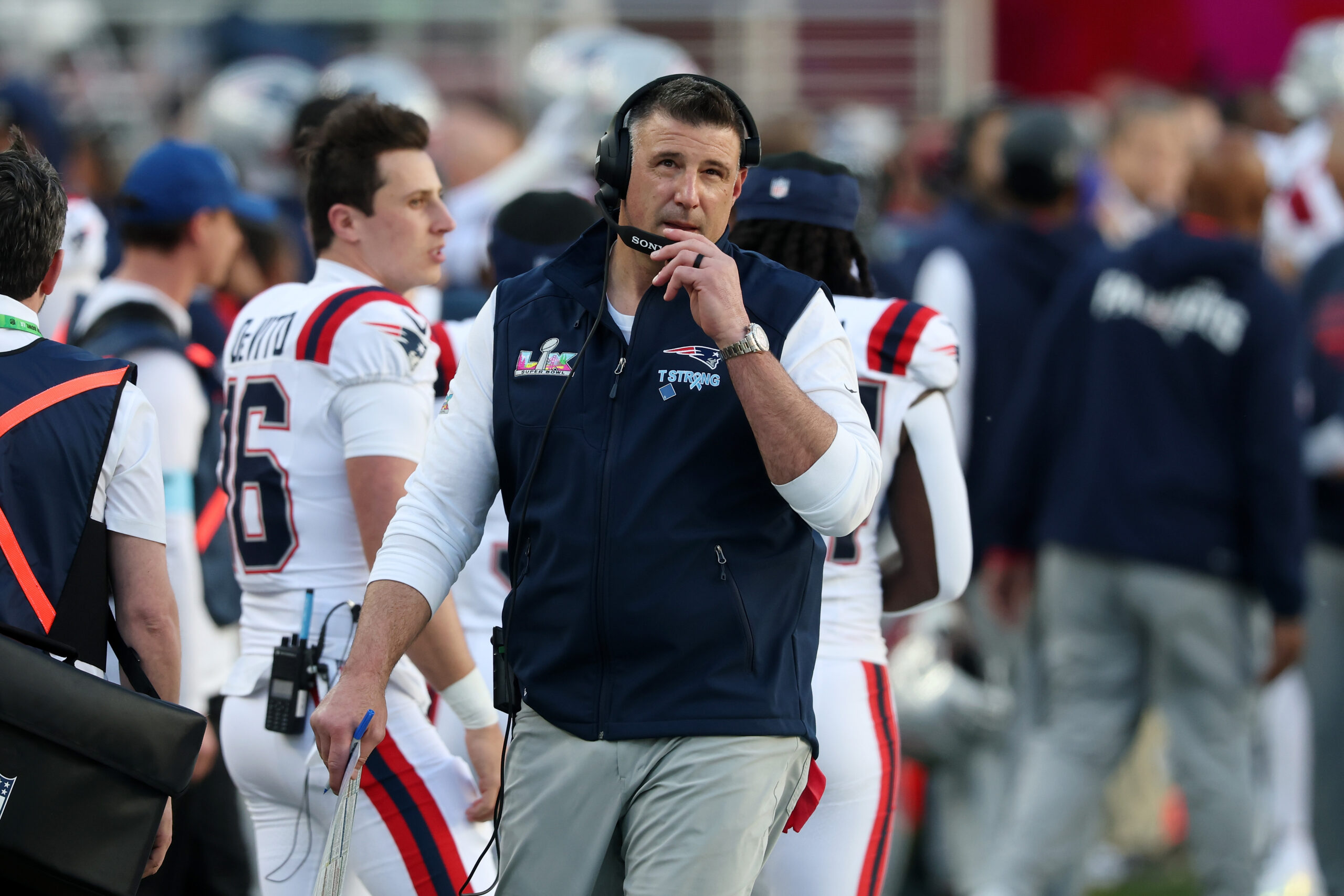 Vrabel Steps Away From Patriots Amid Fallout From Scandalous Resort Photos