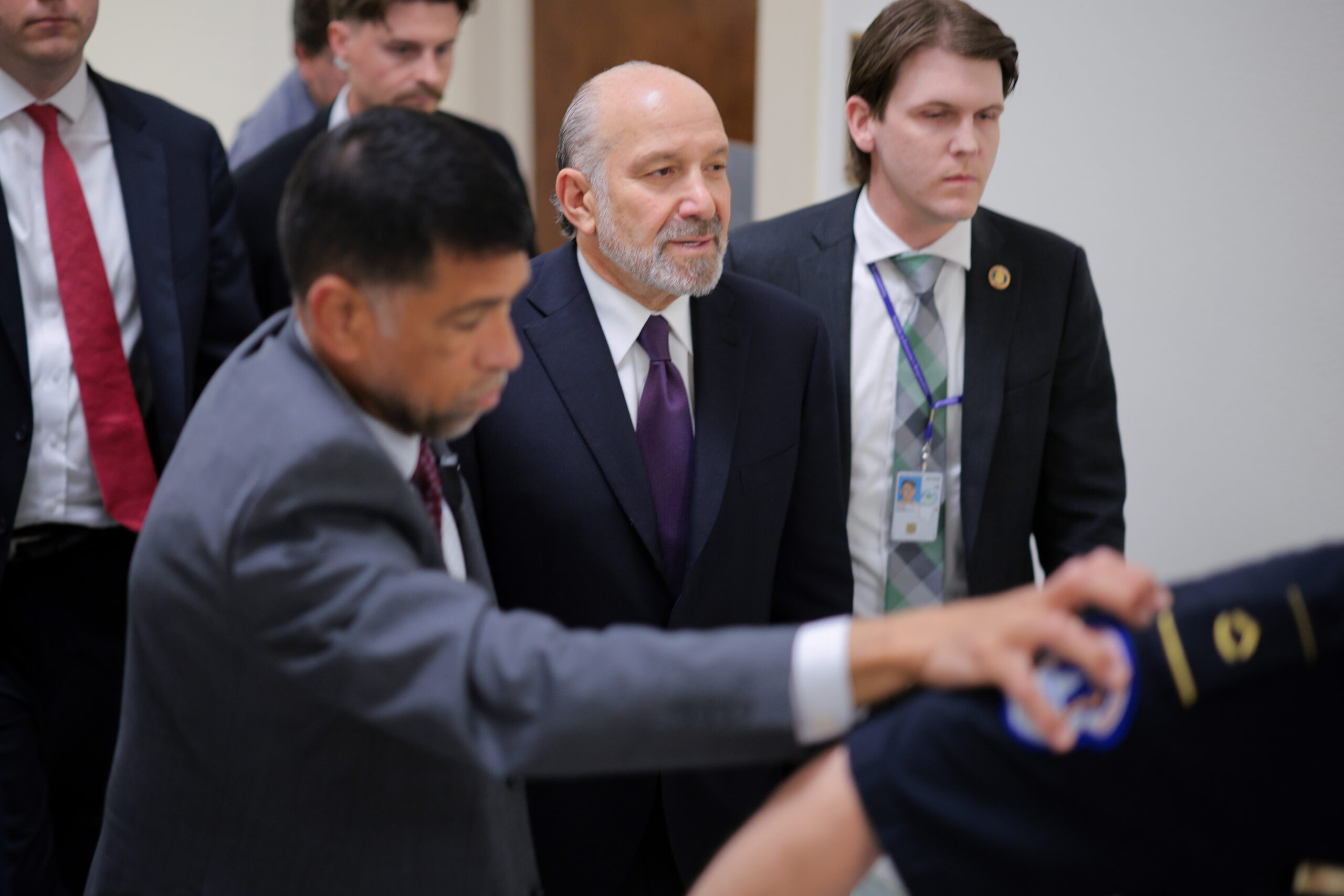 Democrats Demand Public Hearing With Lutnick on Epstein Friendship Following Closed-Door Testimony