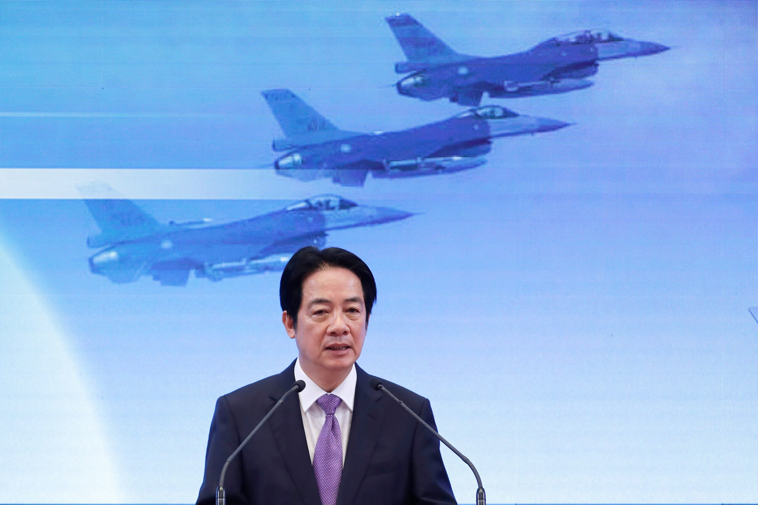 Taiwan Welcomes Its First Two F16 Vipers in $8B Deal in Case Beijing Tries To Make Good on its Threats