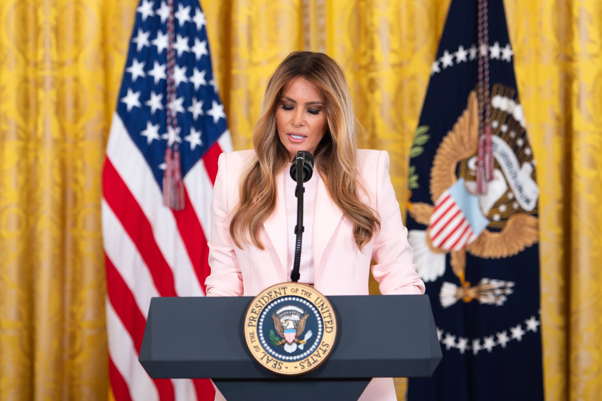 MAHA Moms Get Gift From Feds as Critics Lambaste the First Lady Over Her Mother’s Day Message