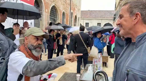 Pro-Palestinian Protester Berates Israeli Entrepreneur — Not Knowing His Target Is a Prominent Peace Activist