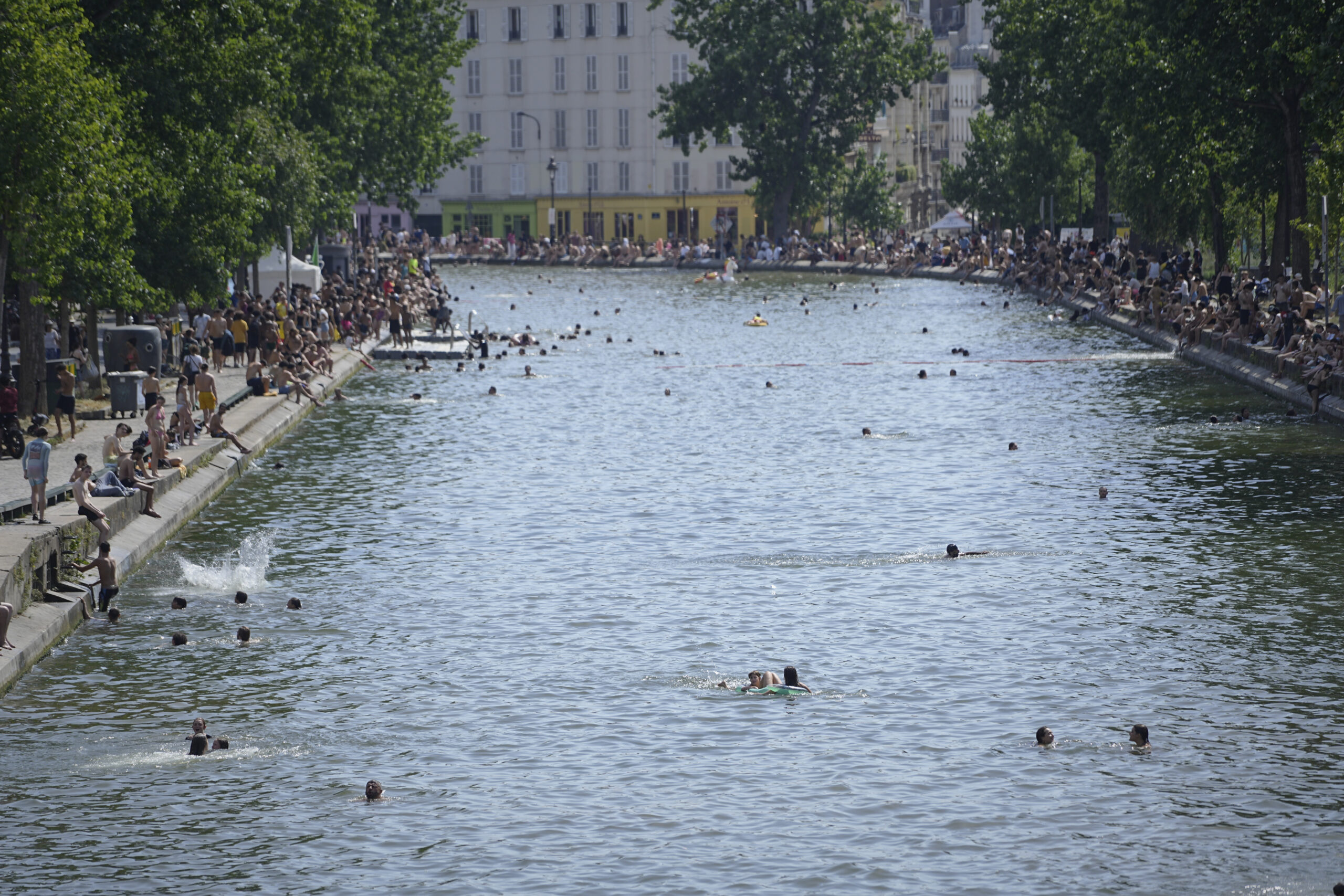 France’s Greens Propose Paid Days Off Instead of Air Conditioning To Respond to Heat Waves