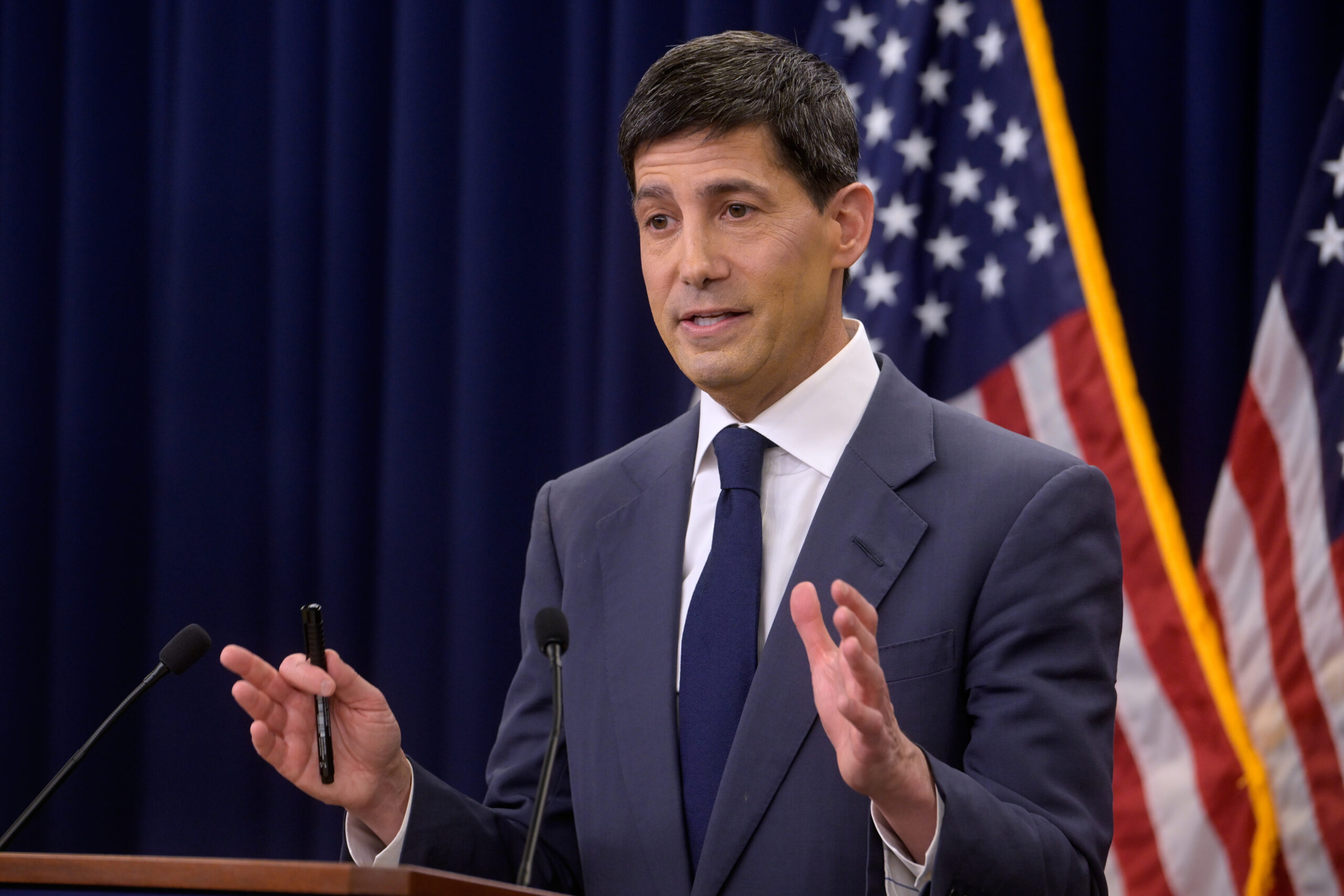 New Fed Chairman Sets a Positive Tone in First Press Conference