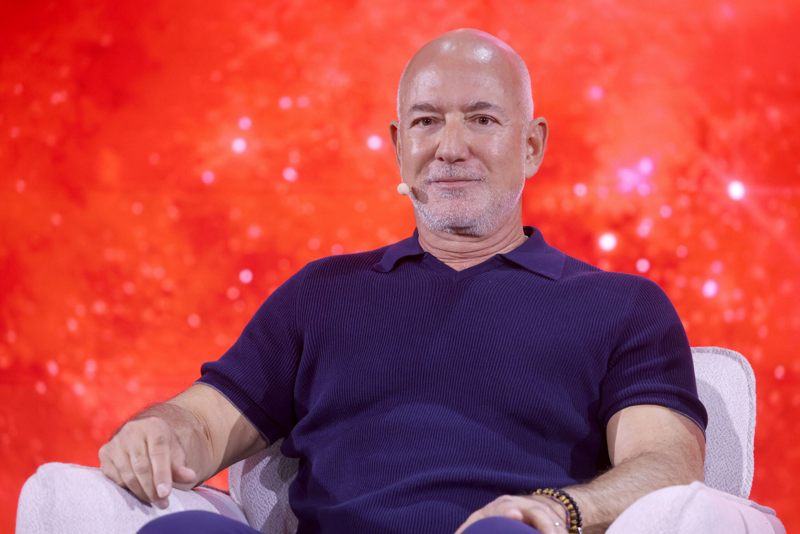 Number of Amazon Workers on Food Stamps Triples as Company Spends $200 Billion on AI