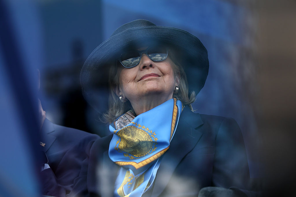 Clinton Foundation Seeks Intern With ‘Discretion’ — and the Internet Can’t Stop Laughing