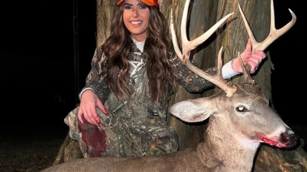 Country Music Star Ella Langley’s Deer Hunt Puts Her in Liberal Crosshairs